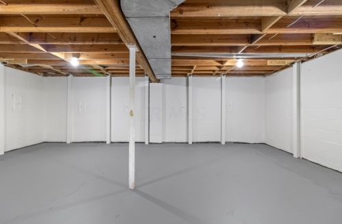 10 Westland Way, Delaware OH  43015-2223 exterior