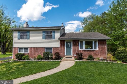 1562 Garden Rd, Lansdale, PA 19446-1123