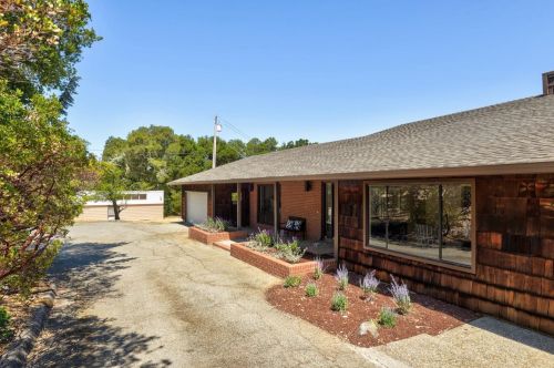 25201 La Loma Dr, Los Altos, CA 94022-4540
