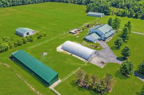 11076 County Line Rd, Greenville, PA 16125-2825