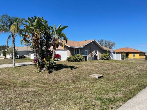 347 26th Ter, Cape Coral, FL 33904-2720