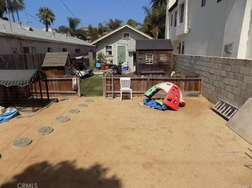 324 9th St, Huntington Beach CA  92648-4635 exterior