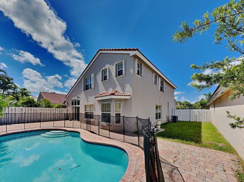 16554 10th St, Hollywood, FL 33028-1464