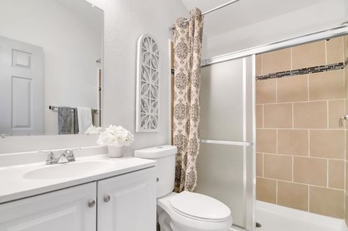 142 M St, Rio Linda CA  95673-2135 exterior