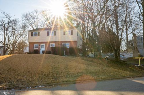 2296 Mulberry Ln, Miquon, PA 19444-2230