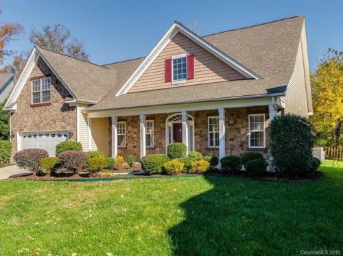 6424 Breckfield Ct, Charlotte, NC 28278-6653