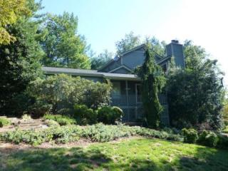 402 Candy Creek Private Dr, Blountville, TN 37617-6559