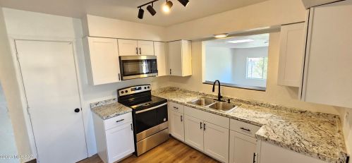 4210 Dover Stra, Tucson, AZ 85706-2930