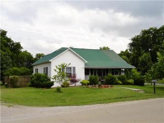 528 Mill St, Lynnville, TN 38472-3141