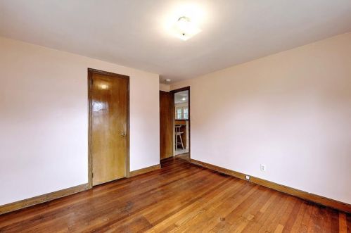 44 Rosemont Ave, Cumberland RI  02864-7519 exterior