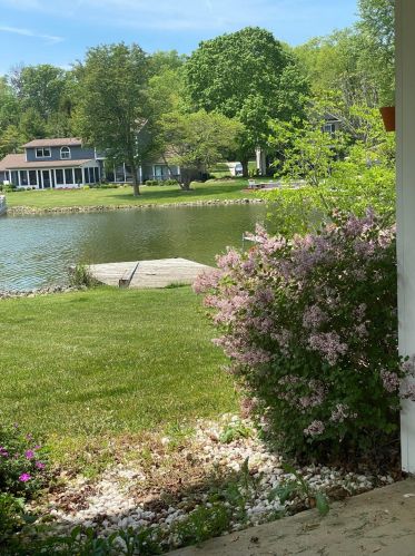 1831 Shoshone Dr, London, OH 43140-9020