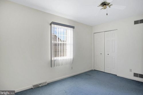 120 Strayer Dr, Carlisle PA  17013-4407 exterior