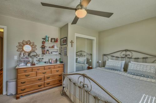 491 Jean Cir, Marina CA  93933-4012 exterior