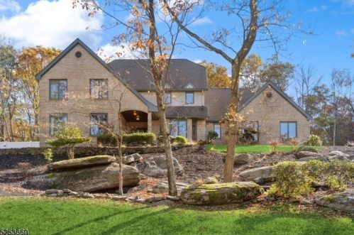 32 Ridge Rd, Parsippany NJ  07834-9629 exterior