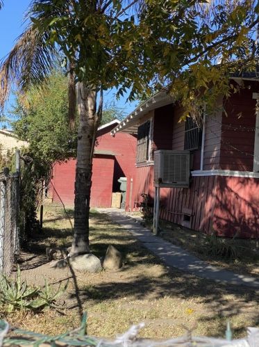 934 Belleview St, San Bernardino, CA 92410-2314