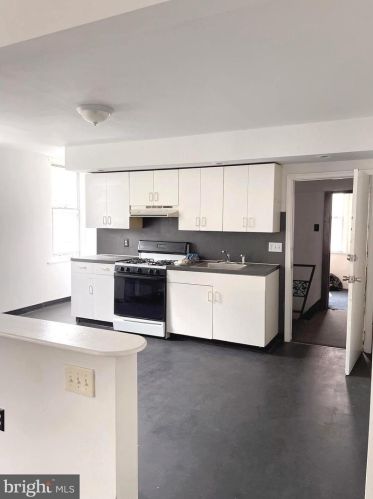 941 Mckean St, Philadelphia PA 19145-3034 exterior