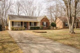 2114 Richview Pl, Clarksville TN  37043-5216 exterior