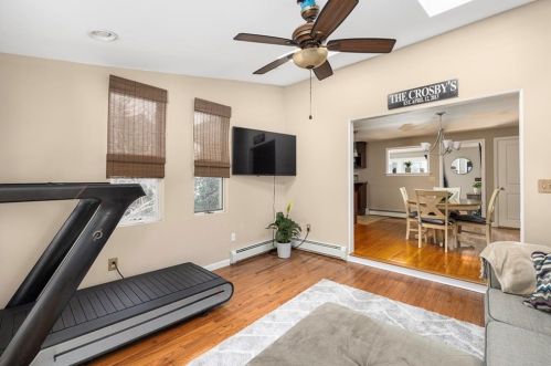 32 Rolling Acres Dr, Cumberland RI  02864-2614 exterior