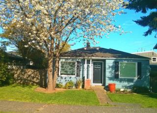 7548 32nd Ave, Seattle WA  98126-3339 exterior