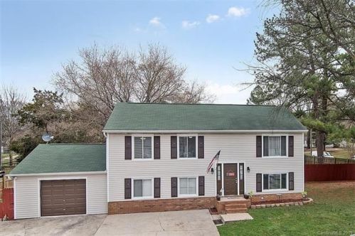 1937 Rice Planters Rd, Charlotte, NC 28273-3893