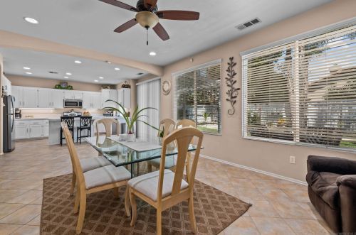 27560 Nellie Ct, Temecula CA  92591-2846 exterior