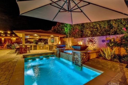 9912 Oakwood Cir, Orange, CA 92861-1220