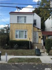 13860 232nd St, Jamaica, NY 11413-2837