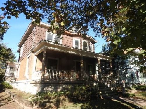 251 Peterboro St, Whitelaw, NY 13032-1122