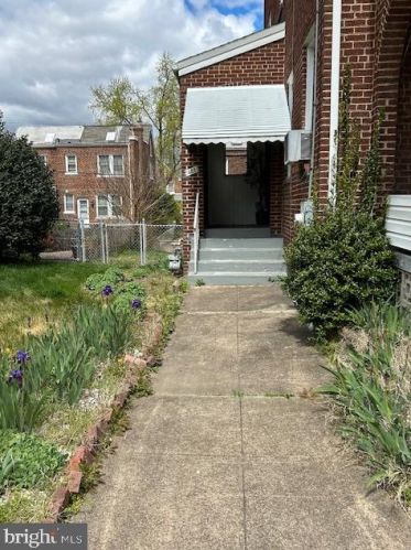 603 Quackenbos St, Washington, DC 20011-1229