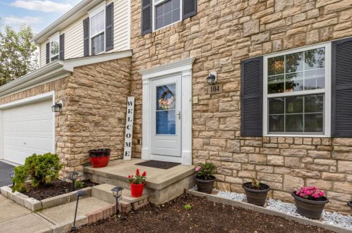 104 Glen Crossing Dr, Pataskala OH  43062-7090 exterior