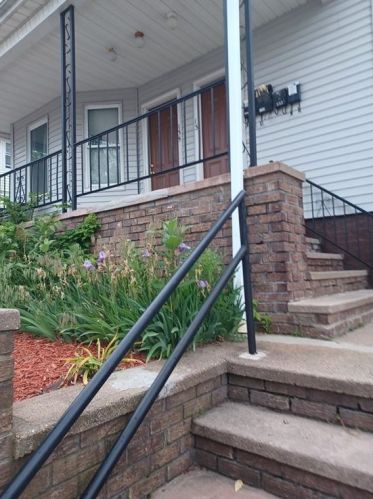 133 Ohio Ave, Providence, RI 02905-4303
