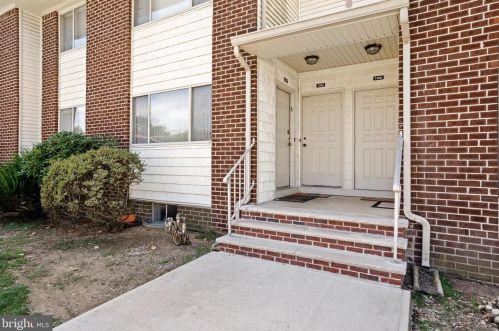 1305 Bradley Ct, Princeton, NJ 08540-9547