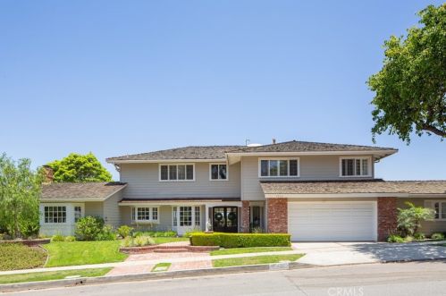 2936 Alta Vista Dr, Newport Beach, CA 92660-3205
