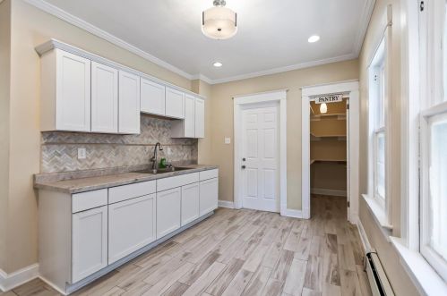 3217 40th St, Milwaukee WI  53215-4024 exterior