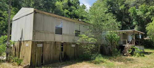 28435 172nd St, Umatilla, FL 32784-9113