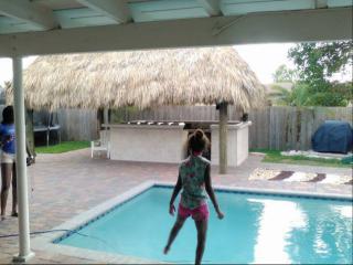 19730 3rd Ct, Miami FL  33169-3229 exterior