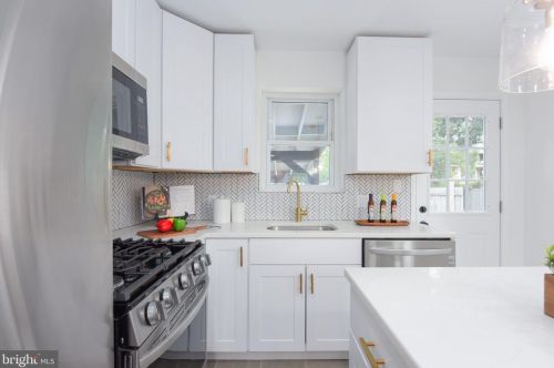 418 Brandywine St, Washington DC  20032-3653 exterior