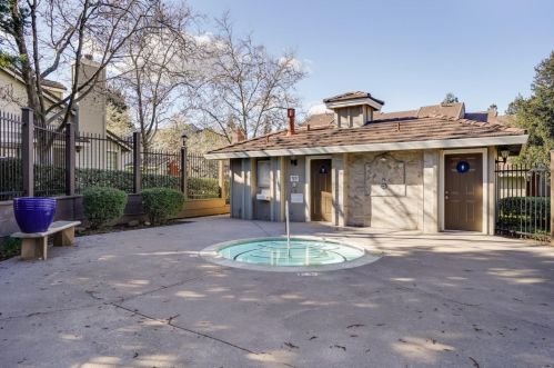 2851 Buena Crest Ct, San Jose CA  95121-2956 exterior