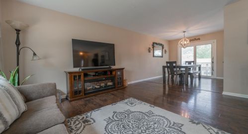 633 Laurel Dr, Dyer IN  46311-2231 exterior