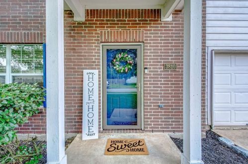 3810 Cloudbluff Ln, Richmond TX  77469-4117 exterior