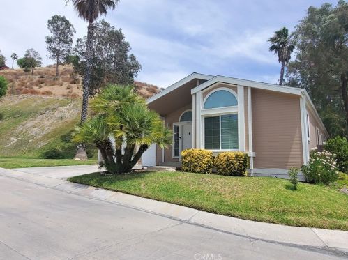 20077 Summit View Ct, Santa Clarita CA  91351-5709 exterior