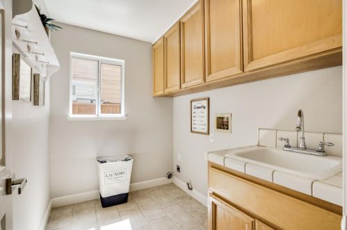 7577 Trotter Way, Pleasanton CA  94566-3121 exterior