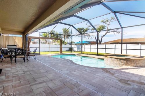 3754 6th Ave, Cape Coral FL  33904-5203 exterior