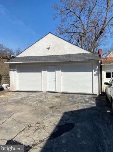 359 County Line Rd, Ardmore, PA 19003-2709