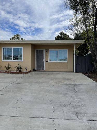 5925 Michael St, San Diego, CA 92105-3908