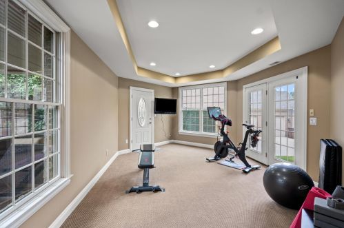 3466 Reeves Dr, Covington KY  41017-9436 exterior