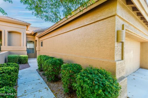 24623 Golfview Dr, Chandler AZ  85248-7685 exterior