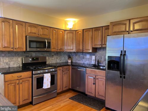 120 Ridgewood Ave, Berlin Boro NJ  08009-1127 exterior