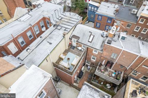 314 Iseminger St, Philadelphia PA  19107-5904 exterior