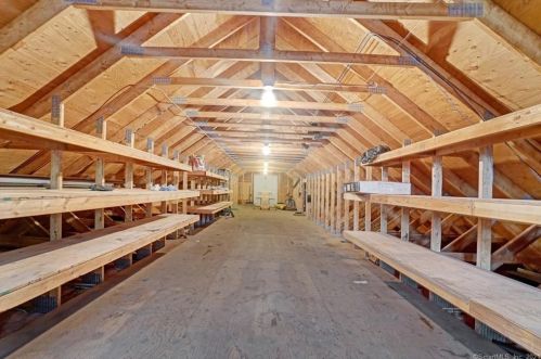 181 Maltby Ln, Wallingford CT  06492-5531 exterior